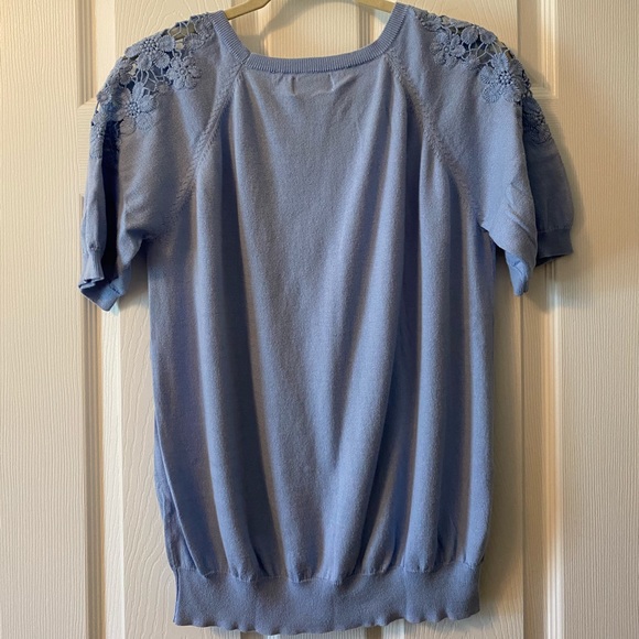 Jaclyn Smith sweater - Picture 3 of 5